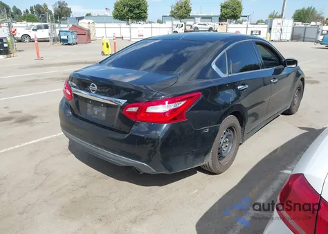 2017 Nissan Altima 2.5 из США, поврежденный, VIN 1N4AL3AP1HC154550